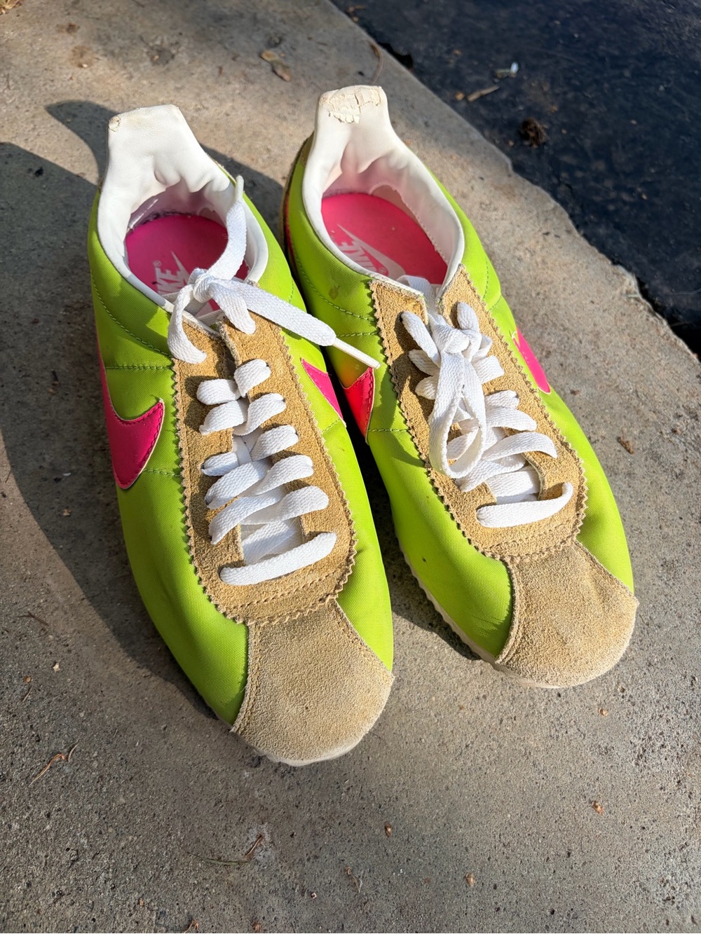 Nike Women's Neon Yellow-Green Sneakers with Pink Swoosh